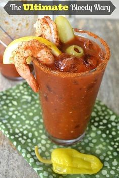 Cocktail Recipe: This is THE Ultimate Bloody Mary recipe. You will want to serve this at your next brunch. Get the recipe: http://www.jolynneshane.com/ultimate-bloody-mary.html God Mat, Alcohol Drink Recipes, Alcohol Recipes, Diet Keto, Milkshakes, Slushies, Mocktails, Sangria, Summer Drinks