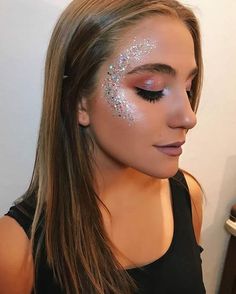 Glitter Carnaval, Carnaval Make-up, Mardi Gras Makeup, Music Festival Makeup, Halloweenský Makeup, Alien Makeup, Festival Makeup Glitter, Festival Make Up, Carnival Makeup