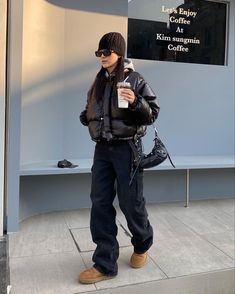 Winter Inspo Outfits, Tokyo Outfits, Winter Outfits Korean, Korean Winter Outfits, Japan Outfits, Mode Zara, Japan Outfit, Winter Fashion Outfits Casual, Cold Outfits