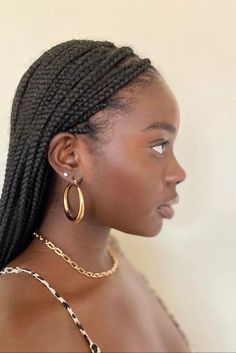 Woman Gold Jewelry, Box Braids Inspiration, Braids Inspiration, Hoop Earring Set, Dark Skin Beauty, Girls Braids, Hoop Earring Sets, Afro Hairstyles, Black Girls Hairstyles