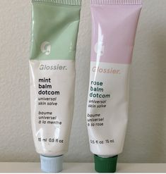 Glossier Balm Dot Com Aesthetic, Glossier Mint Lip Balm, Glossier Lip Balm Aesthetic, Glossier Skin Care, Wishlist Ideas Aesthetic, Lip Balm Aesthetic, Aesthetic Christmas List, Clear Skin Aesthetic, Aesthetic Glossier