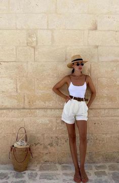 Summer Outfits Neutral, 00s Mode, Greece Outfit, European Summer Outfits, 여름 스타일, Aesthetic Spring, Italy Outfits