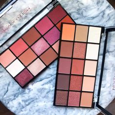 Makeup revolution palettes! Click to view my Instagram for more reviews! Revolution Blush Palette, Make Up Eraser, Make Up Guide, Makeup Revolution Palette, Revolution Palette, Revolution Beauty, Oval Makeup Brush, Make Up Cosmetics, Bronzer Makeup