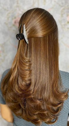 Brown Hair Colour Ideas, Shades Of Brown Hair, Brown Hair Colour, Golden Hair Color, Honey Brown Hair Color, Caramel Brown Hair, Hair Colour Ideas, Warm Brown Hair, Honey Hair Color