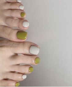 Nail Paint Colors, Feet Nail Art, Braided Ideas, Cornrow Hairstyle, Ideas Short Hair, Feet Nail Design, Gel Toe Nails, Toe Nail Color, Pretty Toe Nails