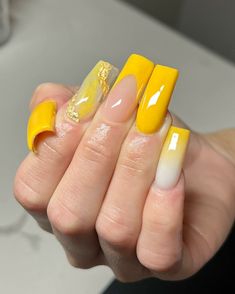 37+ Yellow Ombre Nails Ideas Perfect For The Summer Umbra Nails, Yellow Ombre Nails, Ombre Nails Ideas, Nail Pinterest, Extension Nails, Idea Nail, New Nail Art Design, Nails Sparkle, Trending Nails