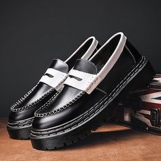 Martens Black & White Stitching Glossy Loafers Vintage Shoes Punk Aesthetic Art, Retro Core Aesthetic, Gothcore Outfits, Visual Kei Aesthetic, Martens Loafers, Kei Aesthetic, Art Academia, Academia Style, Punk Aesthetic