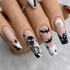 Black Halloween Nails, Halloween Nail Designs, Halloween Nail, Black Halloween, Halloween Nail Art, Girls Nails