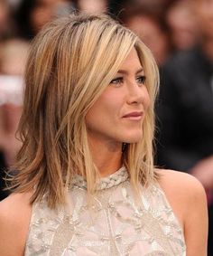 Pin on HAIR! Jennifer Aniston Long Bob, Jennifer Aniston Haircut, Celebrity Hair Colors, Jennifer Aniston Hair, Hot Hair Styles, Bohol, Long Bob Hairstyles, Long Bob