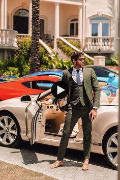 Dont get left behind. Learn how to become financially free Wealth And Luxury Billionaire Lifestyle, Wealth And Luxury, Money And Success, Car Lifestyle, Money Luxury, Manifest Wealth, Financially Free, Wealth And Abundance, Wealth Affirmations