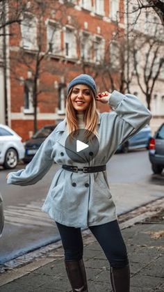 14K views · 7.3K reactions | THIS is how you should wear a beanie 🧶

If you feel like your hair always looks flat when you’re wearing a beanie it is because it does! But you can fix it within a minute!

Put all your hair up the front and than put on the beanie. Adjust the front part and here comes the volume you’ve been looking for 🥰

Follow @tori.smi for daily tips ♥️
#torismicommunity 

#americanstyle #ootd #ootdfashion #beanieseason #hair #hairideas #hairtips #nürnberg | Victoria Schwarzbeck Diy Hair Growth Shampoo, Diy Hair Growth, Hair Growth Shampoo, Hair Help, New York Travel, Diy Clothing, Hair Fashion, Diy Hair