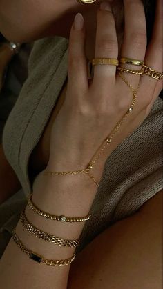 Gold Jewelry Essentials, At Home Bracelets, Many Bracelets On Arm, Gold Arm Bracelet, Bracelet Combo Ideas, Dainty Gold Bracelet Stack, Bracelets On Both Wrists, Hand Chain Bracelet Gold, Gold Aesthetic Jewelry