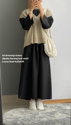 Modest Dresses And Skirts Outfit, Outfit Skirt Hijab, Style Kampus, Hijab Outfits Ideas, Modest Hijab Outfits, Ootd Bukber, Dress Korean Style Hijab, Dress Hijab Simple