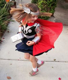 Fran Cosplay, Thor Girl, Cosplay Kids, Thor Cosplay, Chris Hemsworth Thor, Running Costumes, Run Disney