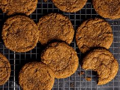 several cookies cooling on a wire rack