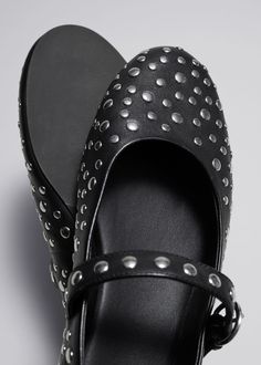 Studded Leather Ballet Flats - Black - Balletflats - & Other Stories US Studded Ballet Flats Outfit, Edgy Flats, Ballet Flats Outfit, Studded Ballet Flats, Mary Jane Ballet Flats, Studded Shoes, Flats Outfit, Studded Flats, Black Ballet Flats