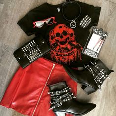 Rock Star Outfit Women, Mini Red Skirt, Halloween Costumes Women Creative, Camisa Rock, Most Creative Halloween Costumes, Star Outfit, Red Outfits, Hipster Outfits