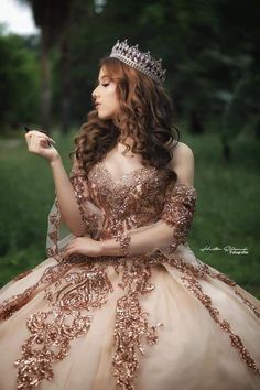 Poses In Gown For Photoshoot, Sweet 15 Photoshoot Ideas