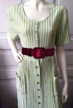 80s-90s striped dress, green summer dress, minimal simple dress, short sleeve spring feminine dress, romantic dress, picnic dress, two pockets. The dress is adjustable on the back with two strips. 50% viscose and 50% polyester.  The dress have two small spots on the right shoulder, barely visible (please see the photo). Belt is not included  please check the measurements before ordering Measurements laying flat : shoulders :45 cm (17,5 inches) armpit to armpit :49 cm (19,5 inches) total lenght:1 Dress Picnic, Green Summer Dress, Oktoberfest Dress, Green Summer Dresses, Dress Minimal, Green Sleeveless Blouse, Dress Pastel, 80s Women, Spring Blouses