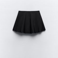 Zara Box Pleat Mini Skirt Black Pleated Mini Skirt, Short Pollera, Zara Mini, Black Pleated Skirt, Zara Skirts, Black Mini Skirt, Box Pleats, Pleated Mini Skirt, Zara Black