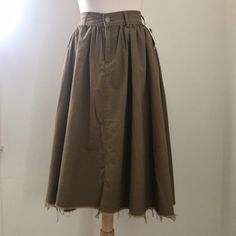 "Khaki Midi Skirt Size:small  Waist:2\" length Waist to hem 28.5 Pocket:sides Belt loops Frayed hem" Khaki Midi Skirt, Small Skirt, Fayetteville Nc, Khaki Skirt, Brown Skirt, Aline Skirt, Brown Skirts, Skirt Midi, Small Waist