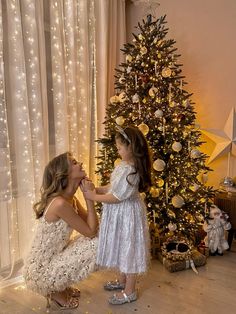 #новыйгод #елка #christmas #christmasideas #dress #платья Christmas Family Photoshoot, Christmas Jokes, Christmas Shoot, Pink Christmas Decorations, Afternoon Dress, Christmas Family Photos, Mommy Daughter, New Years Eve Decorations, Christmas Photoshoot