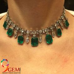 Grace your special occasion with this gorgeous Emerald gemstone necklace Emerald Choker, Exotic Jewelry, Diamond Necklace Designs, Diamond Necklace Set, Colombian Emeralds, Emerald Necklace, Emerald Jewelry, Gorgeous Jewelry, Diamond Pendant Necklace