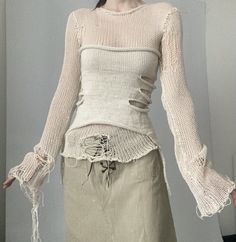 Diy Knitting Machine, Knitting Business, Deconstruction Fashion, Spring Knitwear, Zero Waste Fashion, Crochet Shrug Pattern, How To Make Clothes, Feminine Outfit, Knit Fashion