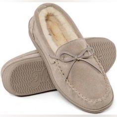 New Without Tags 105..2307.24 Comfy Slip-on Winter Slippers, Everyday Slip-on Slippers With Textured Footbed, Cheap Slip-on Indoor Slippers, Comfy Gray Slip-on Slippers, Gray Slip-on Indoor Slippers, Blue Slippers, Bunny Slippers, Lime Green Shorts, Uniqlo Bags