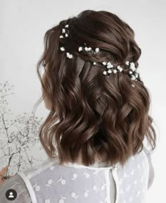 28 Stunning Half Up Wedding Hair Ideas For Your Special Day - Glamour Corner Up Wedding Hairstyles, Up Wedding Hair, Half Up Half Down Short Hair, Wedding Hair Ideas, Hair Styles For Short Hair, Styles For Short Hair