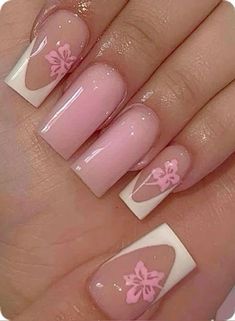 #summeracrylic #floralnails #summernails #summerdesings #pinkscrylics #pink Nails Dark, French Acrylic Nails, Short Square Acrylic Nails, Almond Shape, White Nail