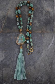 Artisan Necklace, African Turquoise, How To Make Necklaces, Handmade Necklace, Jewelry Diy, Necklace Handmade, Beaded Pendant, Diy Necklace