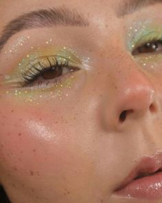 Floating Eyeliner, Fairy Eye Makeup, Fairy Make-up, White Eyeliner, Ethereal Makeup, Crazy Makeup, Eye Look, Fantasy Makeup