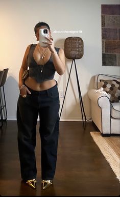 Teyana Taylor Performance Outfits, Evening Street Style, Instagram Inspo Black Women, Ali Express Finds Clothes, Mesh Button Up Outfit, Sports Bar Outfits, Luxury Style Outfit, Night Out Dinner Outfit, Jazz Club Outfit