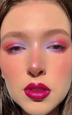 Garden Of Juvias Palette Looks, Hot Pink Makeup Ideas, Fun Summer Makeup, Fun Makeup Ideas Easy, Pop Star Makeup, Lover Inspired Makeup, Pop Of Color Eyeshadow, Colourful Eyeshadow Looks, Valentine’s Day Make Up