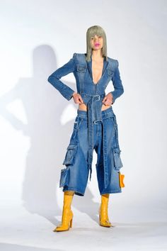 Denim Fashion Runway, Trendy Denim Outfits, Denim Outfit Fall, Denim Attire, Trendy Denim Jacket, Denim Party, Yellow Boots, Chic Fall Outfits, Denim Ideas