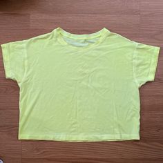 Lululemon Cates Tee Size 4 Please See Photos For Measurements Yellow Feel That Post-Practice Bliss All Day Long In This Soft, Lightweight Tee. Pima Cotton Fabric Is Breathable And Soft Against Your Skin Added Lycra Fibre For Shape Retention Cropped Length Pairs Perfectly With High-Waisted Bottoms Lightweight, Breathable The Perfect Tee In A Lovely, Sold Out Delicate Mint Look And Feel Great With Lululemon! All Items Are Cross Listed On Other Platforms. Bundle Items For An Automatic Discount, And Casual Summer Crop Top For Light Exercise, Casual Crop Top For Light Exercise, Casual Relaxed Fit Tops For Light Exercise, Yellow Cotton Workout Top, Yellow Summer Gym Top, Yellow Gym Top For Summer, Yellow Workout Tops For Summer, Casual Workout Tops In Solid Color, Casual Summer T-shirt For Light Exercise