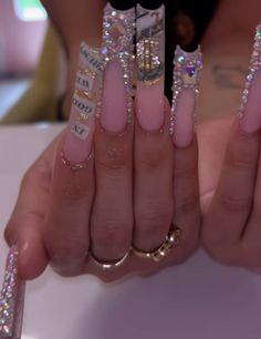 Birthday Rhinestone Nails, Acrylic Nails Rhinestones Bling, Rhinestone Nails Stiletto, Big Rhinestone Nails, Money Set Nails, Pink Blinged Out Nails, Pink Xl Nails, Medium Birthday Nails, Rhinestone Nails Designs Bling