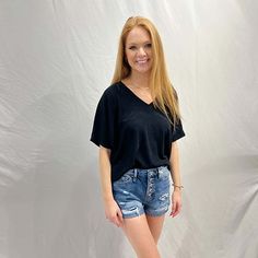 This short sleeve knit babydoll top is perfect for a night out on the town or a casual day in the office. Pair with some KanCan jeans or shorts and a cute pair of sandals to complete your look! Graphic Tee Style, Southern Women, Athleisure Dress, Kancan Jeans, Local Girls, Pocket Top, Babydoll Top, Girl Sweatshirts, Ladies Tops Fashion