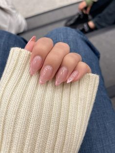 crome pink french tips Rose Gold French Tip Nails Almond, Neutral Pink French Tip Nails, Girly French Nails, Pink Girlie Nails, Crome Pink Nail French, Pink French Tip With Silver Line, Pink French Nails Tips, French Crome Nails Design Almond, Beach Nails Vacation Simple Acrylic