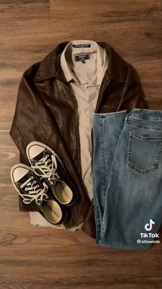 Collard Shirt Outfits Aesthetic, Yezzy Outfits Men, Summer Academia Outfits Men, Aziraphale Outfit Ideas, Teaching Mens Fashion Jose Zuniga, Zara Outfits Summer, Collard Shirt Outfits, Jose Zuniga Outfits, Outfits Zip Up Hoodie