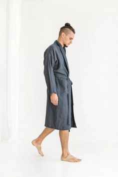 linen men's bath robe
​Welcome to the world of luxurious linen robes! Our collection is a blend of comfort, style, and sustainability, offering a unique experience for every wearer. The cloud gray and coal gray options are perfect for men seeking a refined look, while natural light and off-white hues offer a classic appeal.
​#sandsnowlinen #linenbathrobes #bathrobeformen
​