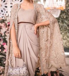 Party Saree, Boutique Designs, Sangeet Outfit, Mehndi Dress, Ethnic Suit, Pakistani Designer Clothes, Desi Wedding Dresses, Long Gown Design, Dark Nature