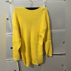 Nwot Zara Top But No Tag Behind The Backline. I’m Hundred Percent Sure I Got This From Zara. Zara Yellow Crew Neck Top, Fitted Yellow Zara Top, Yellow Ruffled Zara Tops, Zara Yellow V-neck Mini Dress, Zara Printed V-neck Tops, Zara Tops, Summer Colors, I Got This, Knee High