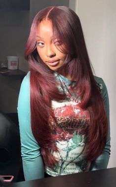 Suburban Black Woman, Black Women Dyed Hair, Curled Ends Hair, Burgundy Hair Black Women, Frontal Wig Hairstyles, Dyed Hair Inspiration, Dope Hairstyles, Hair Laid, Burgundy Hair