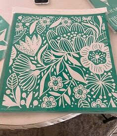 the paper is cut out and ready to be used for cutting flowers, leaves and other things