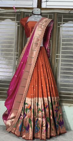 Half Sarees Designer Wear, Paithani Lehanga Designs, New Half Saree Models, Langa Voni Half Saree Function, Langavoni Half Saree, Lehengas For Bride Sister, Paithani Half Saree, Party Wear Saree Look