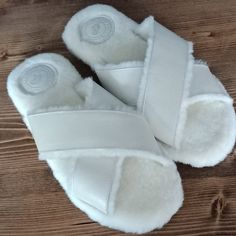 Never Worn, Ivory Fluffy Slippers Fluffy Slippers, Soft Slippers, Slipper Sandals, Dance Shoes, Color White, Slippers, Sport Shoes, Size 7, Women Shoes