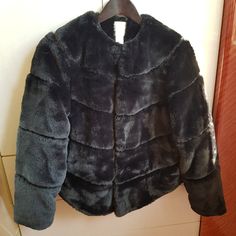 Brand New Never Worn H&m Black Long Sleeve Outerwear, H&m Fitted Winter Outerwear, H&m Winter Outerwear For Cold Weather, H&m Outerwear For Cold Weather And Winter, H&m Long Sleeve Outerwear For Cold Weather, H&m Jackets, Fur Jacket, H&m, Jackets & Coats