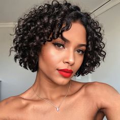 Luvin Glueless 5x5 Lace Closure Wig Brazilian Loose Curly Short Bob Human Hair Wigs 250 Density Bob Curly Hair, Bob Haircut Curly, Long Hair Wigs, Curly Hair Photos, Medium Curly Hair Styles, 100 Human Hair Wigs, Short Hair Pixie Cuts, Curly Bob, Hair Fibers